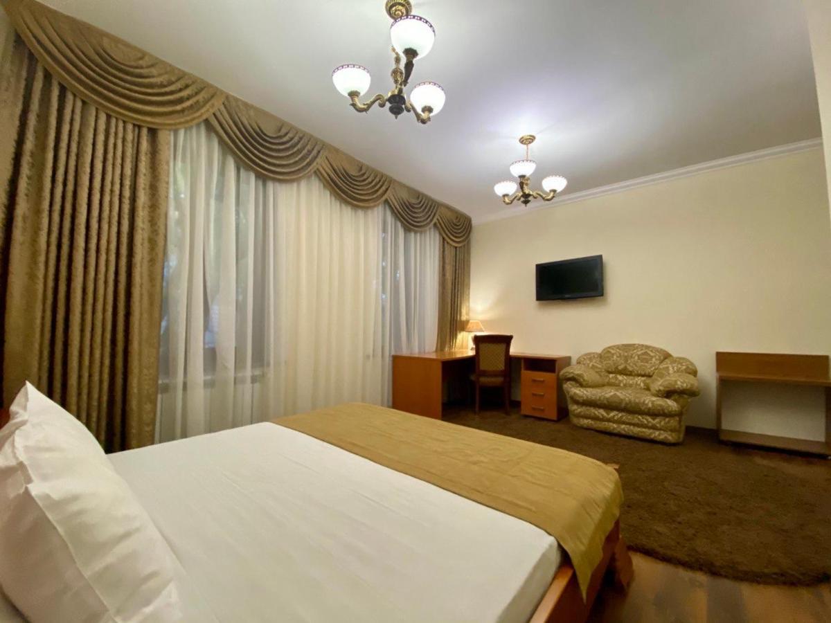 Boomerang Business Hotel Odessa Eksteriør billede