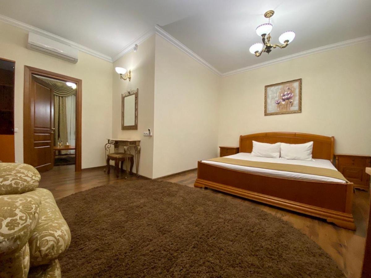 Boomerang Business Hotel Odessa Eksteriør billede