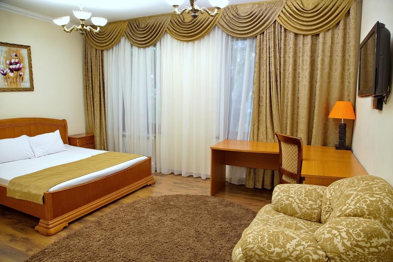 Boomerang Business Hotel Odessa Eksteriør billede