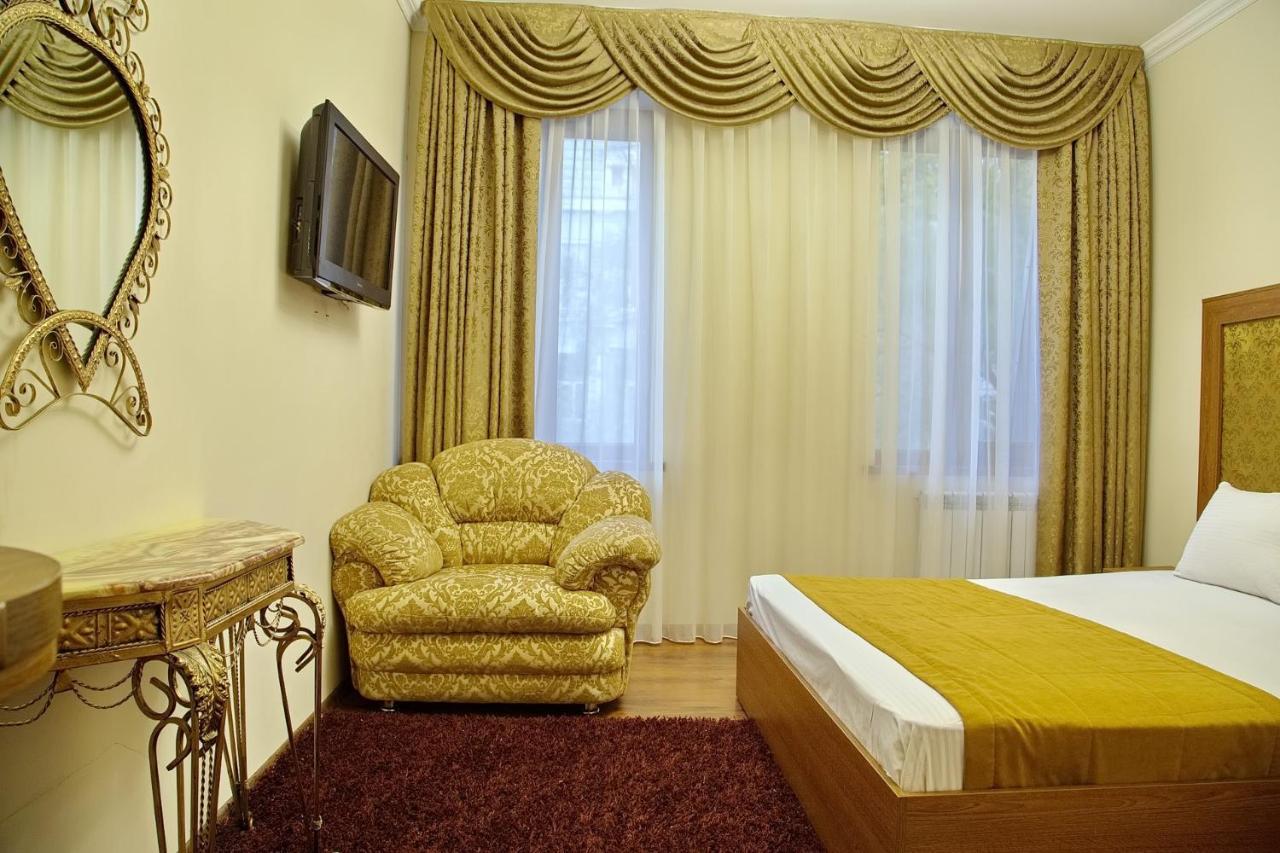 Boomerang Business Hotel Odessa Eksteriør billede