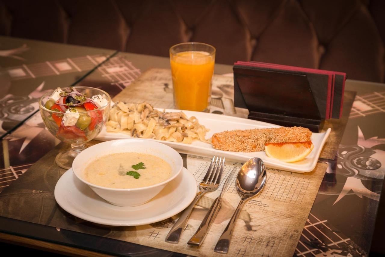 Boomerang Business Hotel Odessa Eksteriør billede