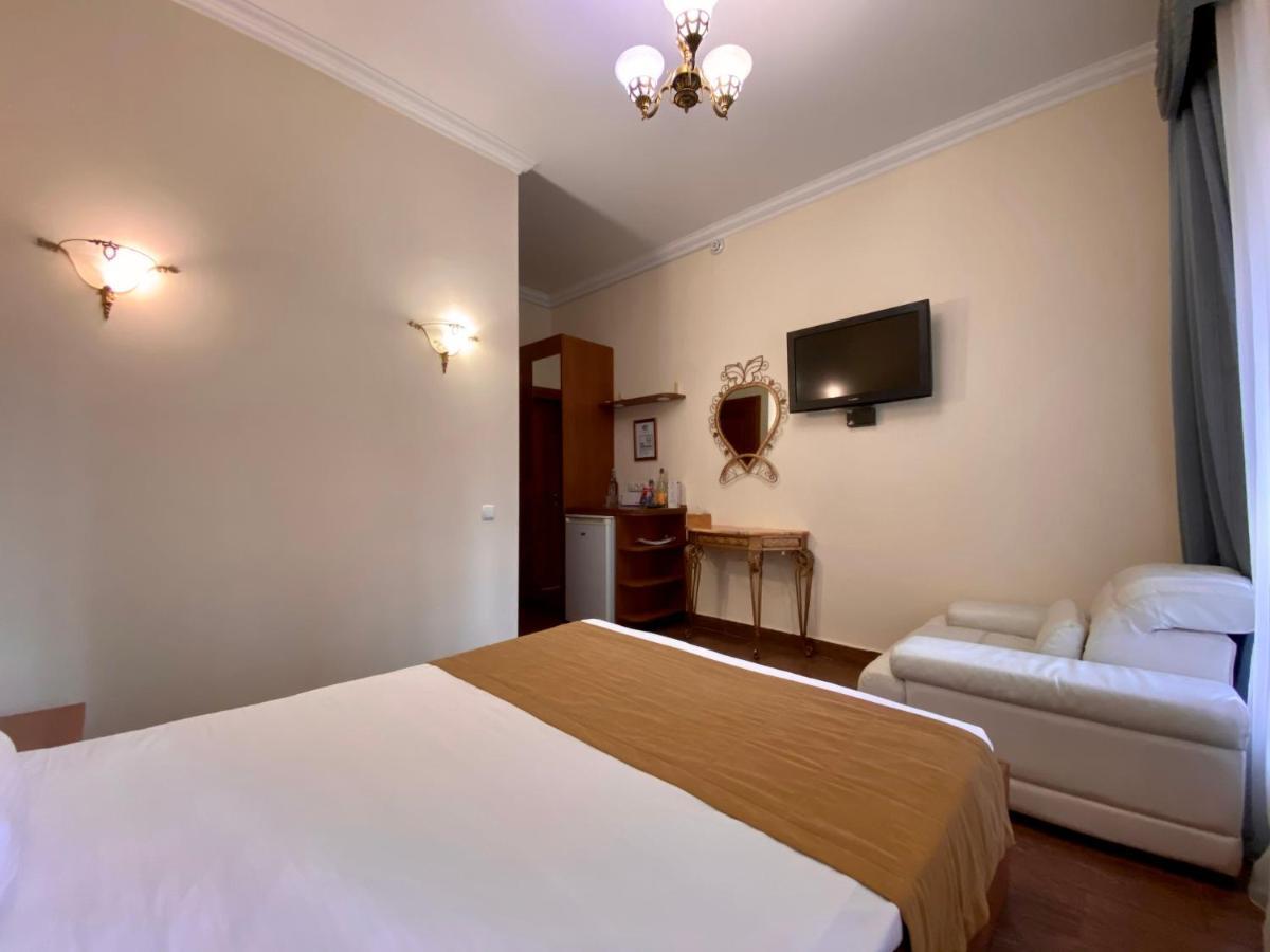 Boomerang Business Hotel Odessa Eksteriør billede